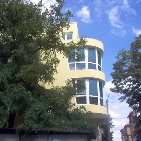 стела Къща за гости Царево